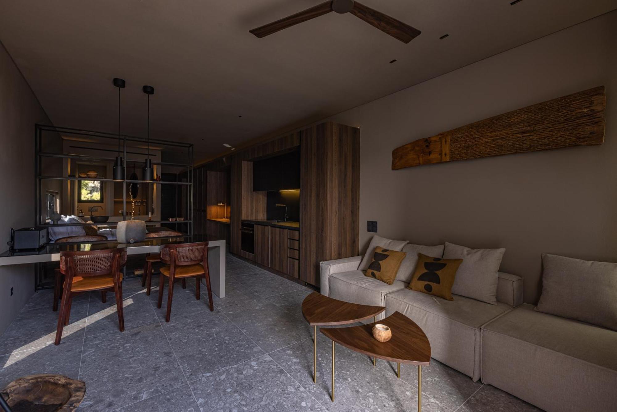 Vouliagmeni Apartments 18 Athena Bagian luar foto